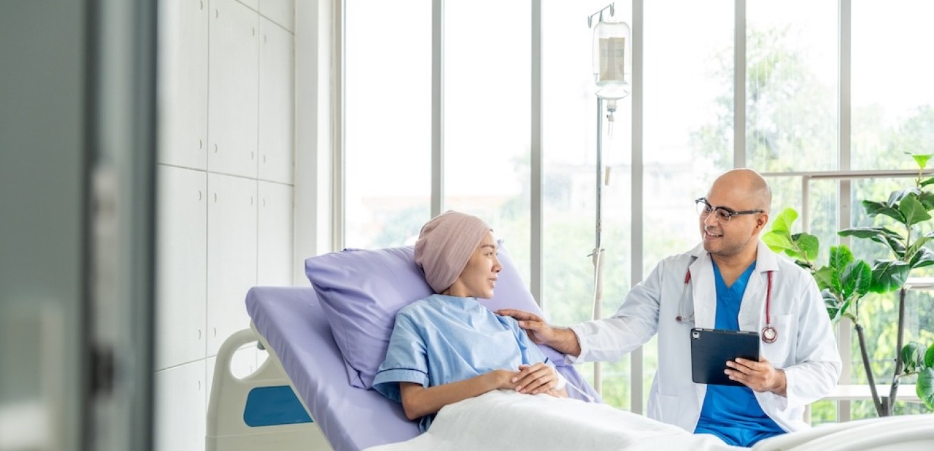 Cancer centres must evolve as treatment shifts beyond hospital walls, report warns image