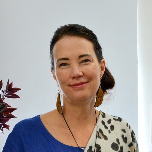 Nina Scott